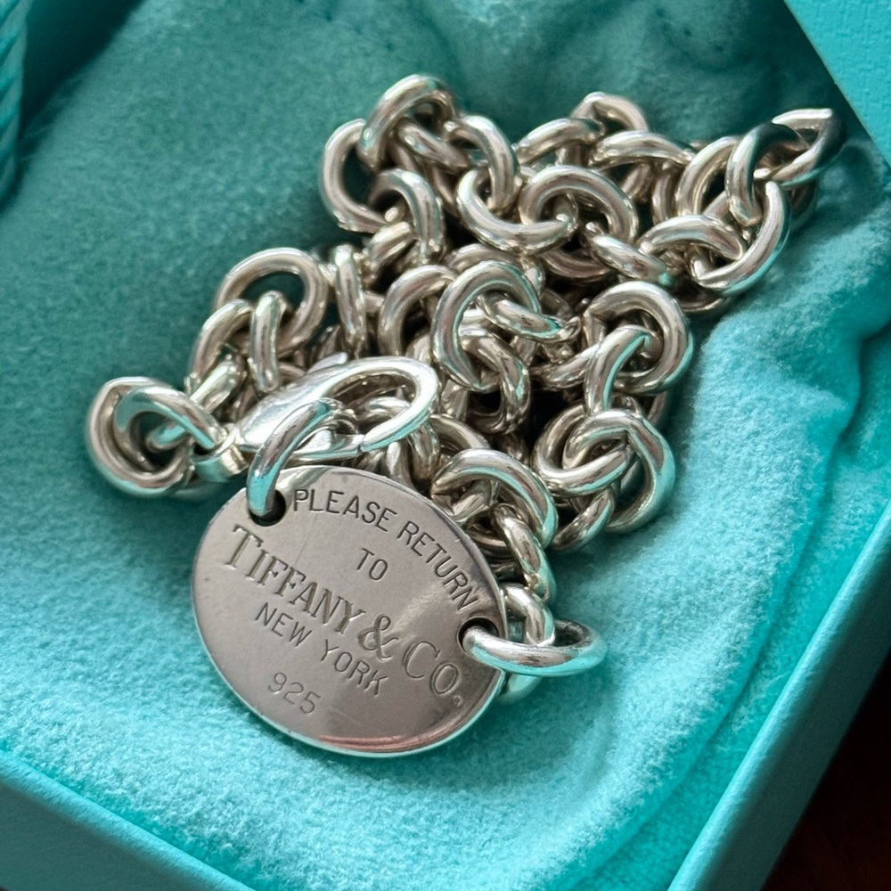 Authentic Tiffany & Co. Oval Tag Choker Necklace